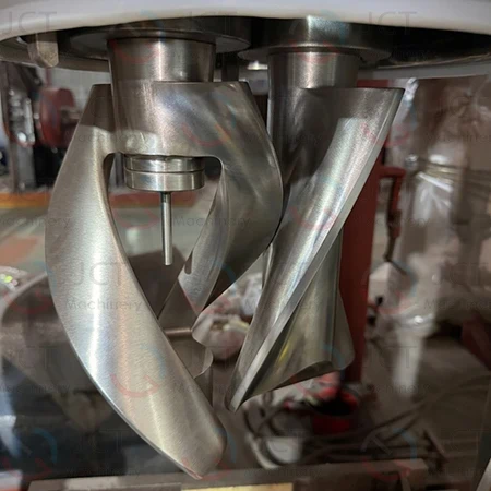 high-intensity kneading with close-clearance tooth resin vertical kneader blades close-clearance blades of high-performance dental resin vertical kneader